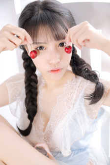 漂亮后妈甜翻全家