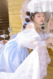 电影金梅瓶