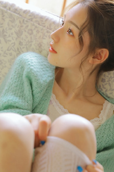 小不点爱吃肉混JIN